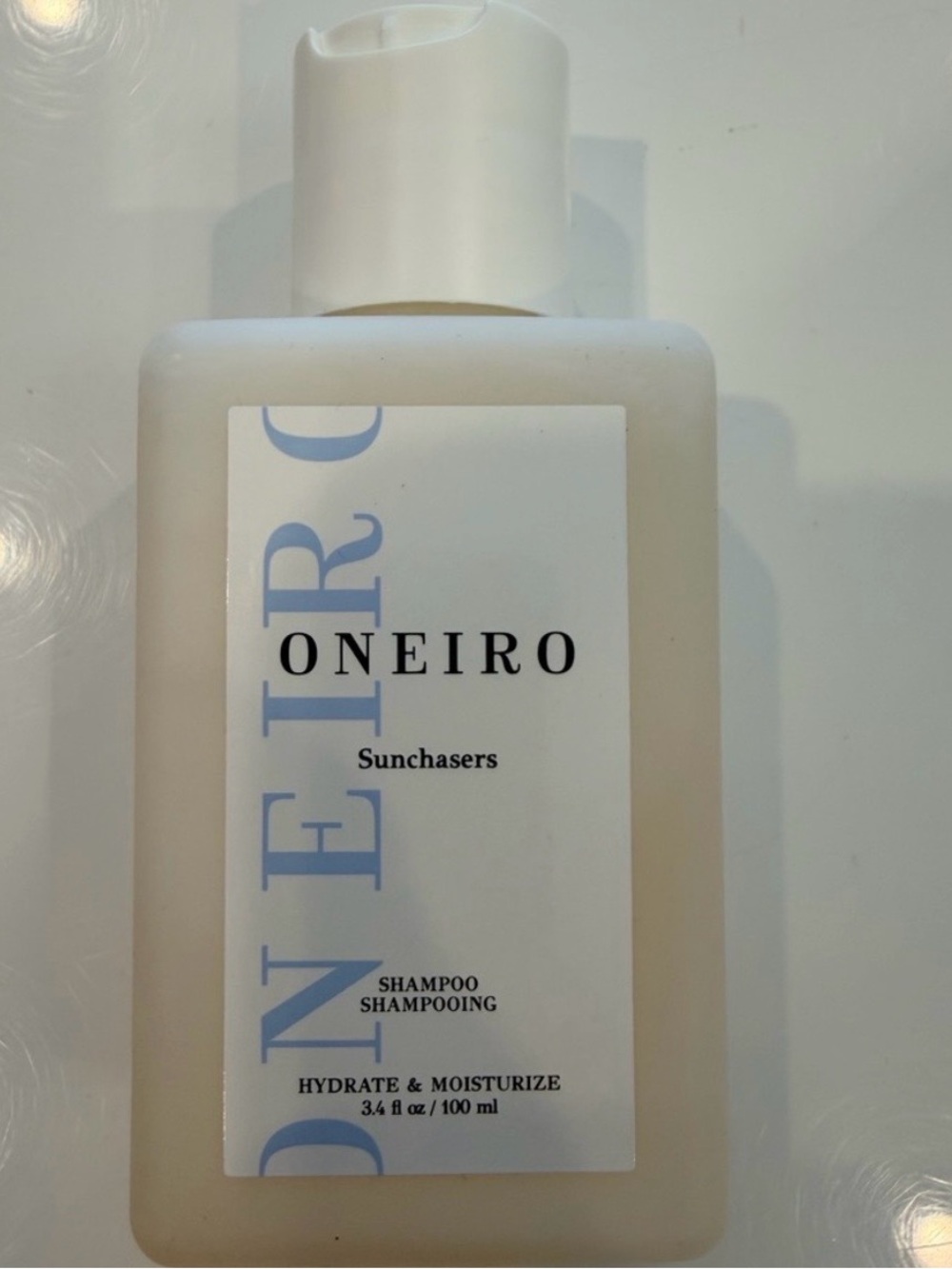 ONEIRO Travel Moisturizer Set — Cream & White Hydration Kit - Picture 4 of 8